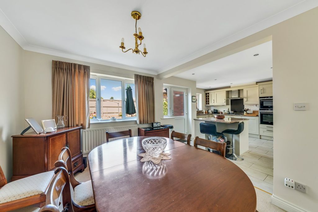 Property photo 3 of 16