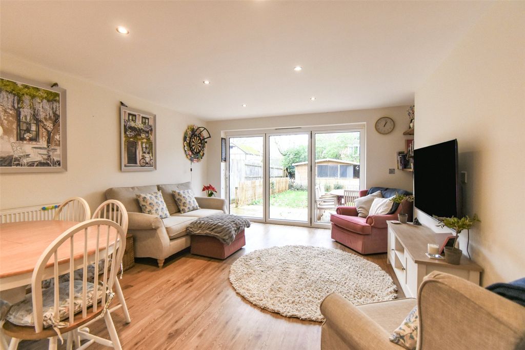 Property photo 2 of 12 Picture No. 03