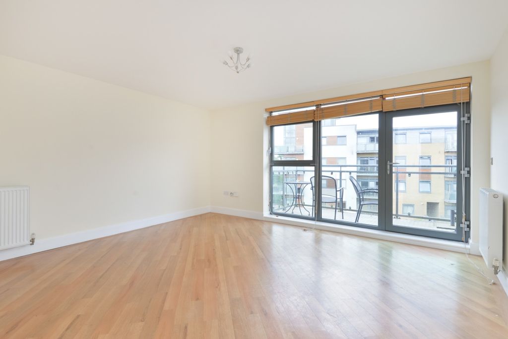 Property photo 2 of 11 3203405