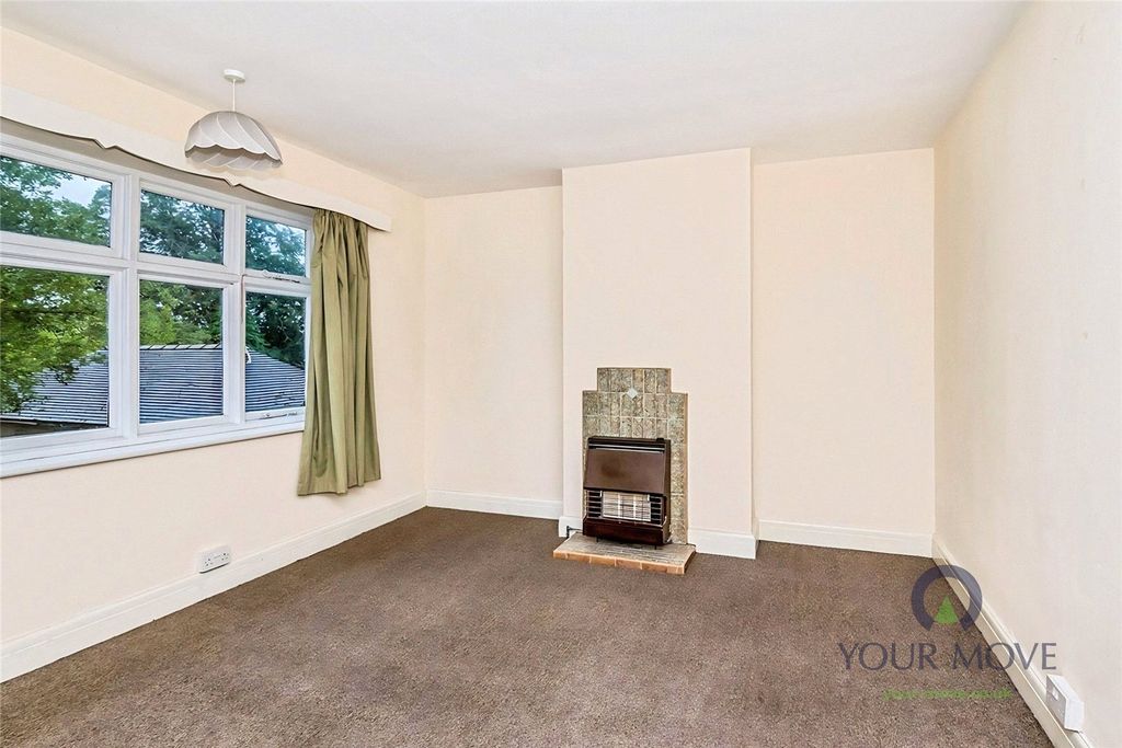 Property photo 3 of 7 Lounge