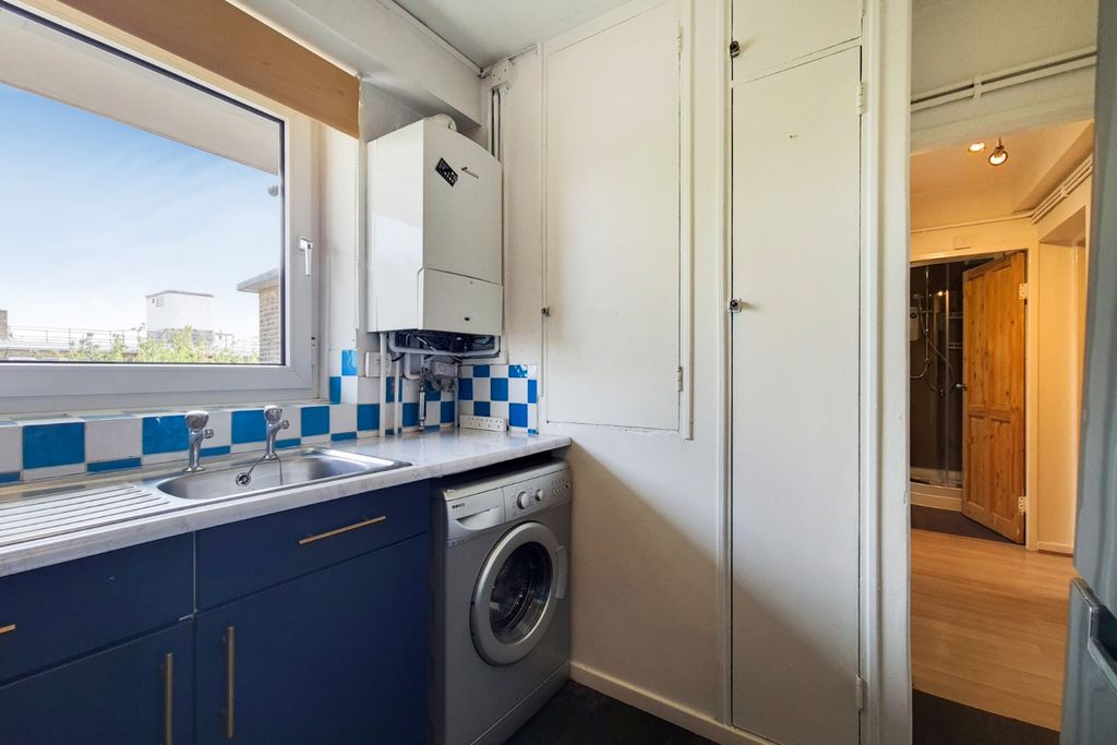 Property photo 3 of 7 5164326