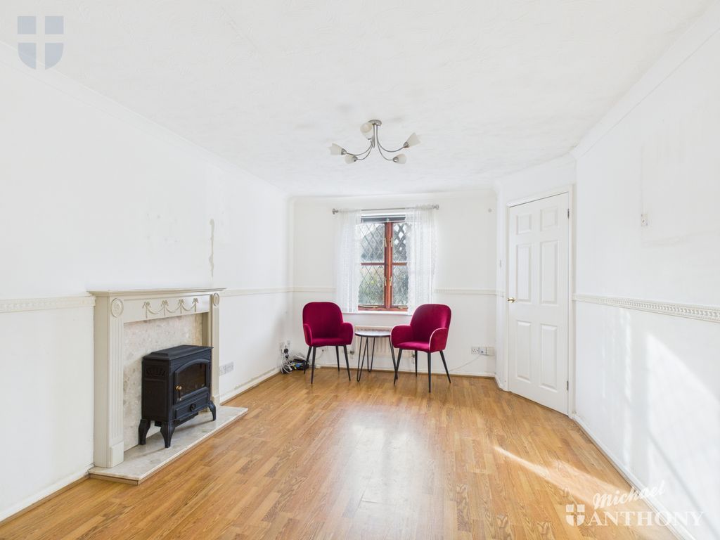 Property photo 2 of 10 Cam03218G0-Pr0883-Still004