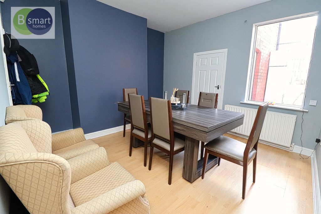 Property photo 3 of 8 Img_3366