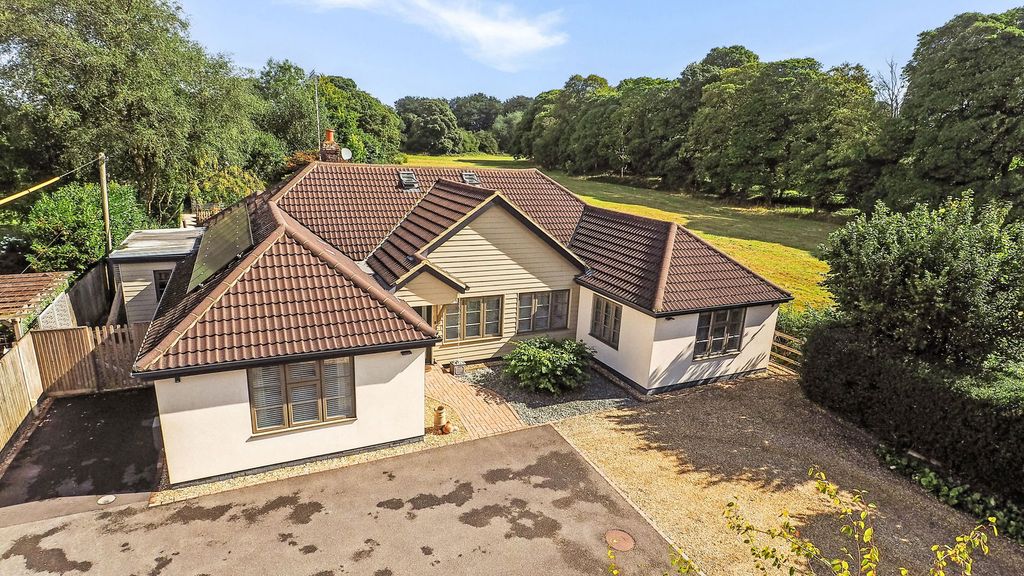 Property photo 1 of 31