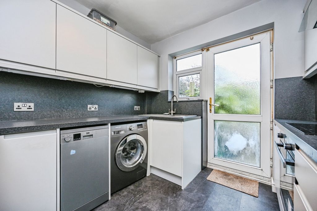 Property photo 3 of 12 Pbox-Img.Jpg