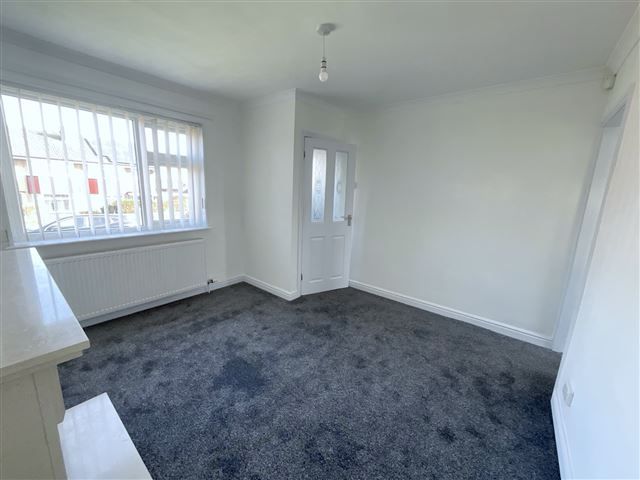 Property photo 3 of 21 Living Room