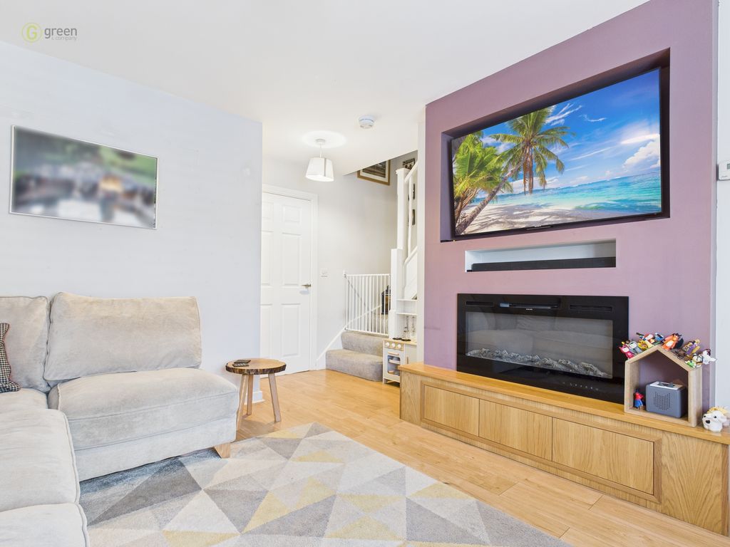 Property photo 3 of 35 Cam01332G0Pr0647Still004