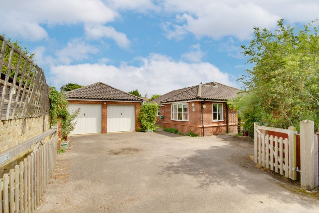 Property photo 1 of 15 Front