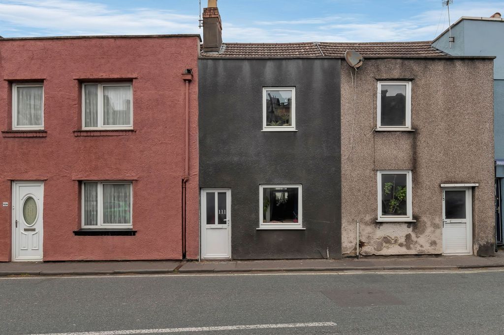 Property photo 2 of 24