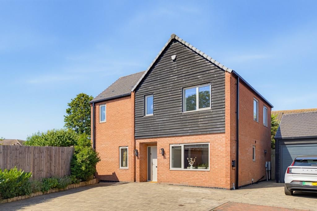 Property photo 1 of 38 3 Stackyard Close Web Ph-10A.Jpg