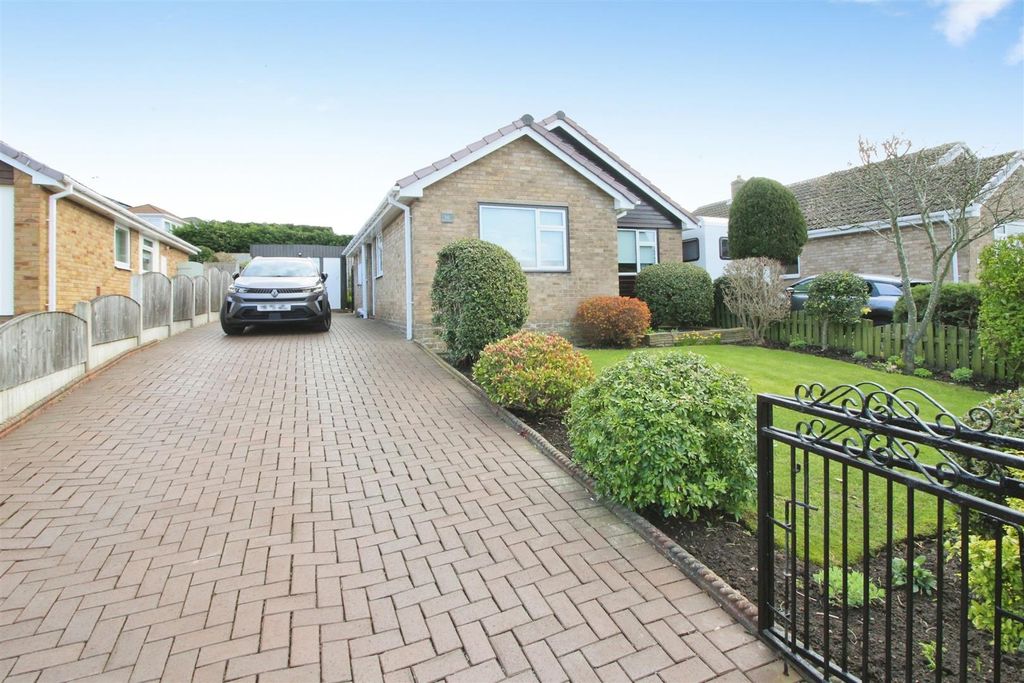 Property photo 1 of 22 Outside