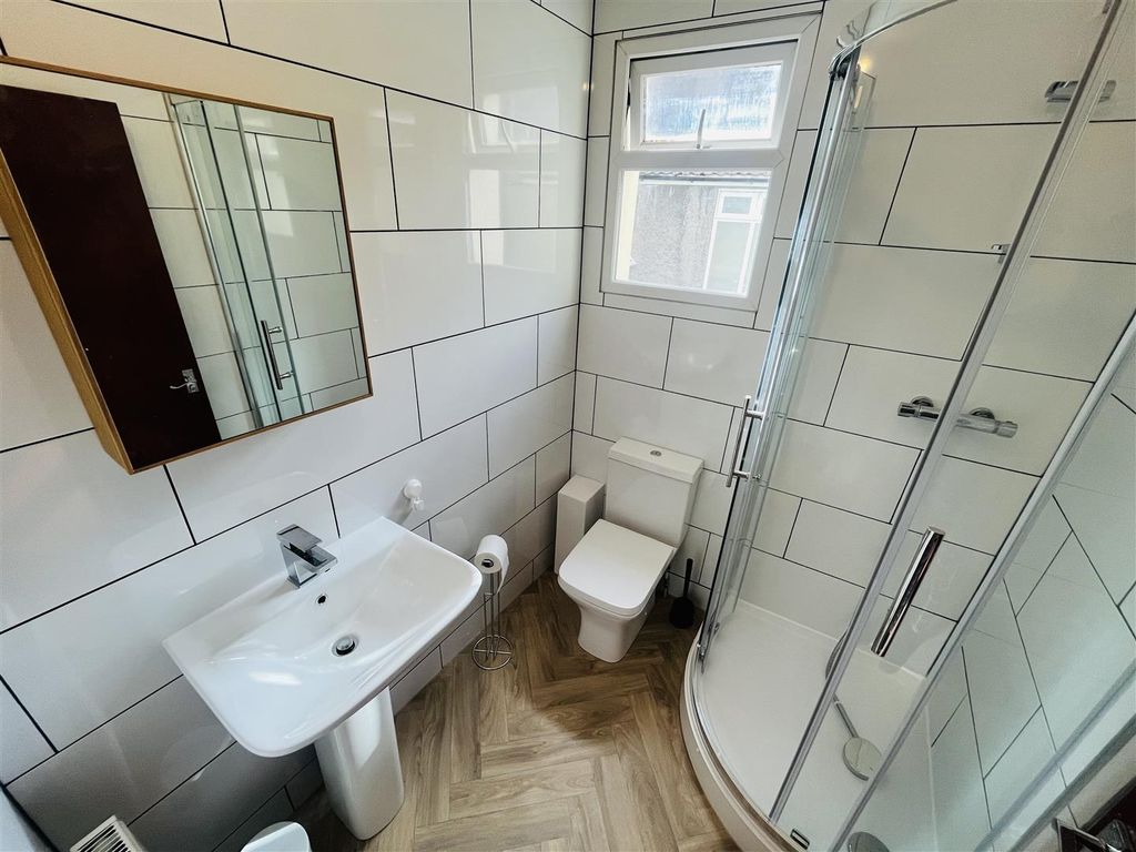 Property photo 3 of 11 Img_9718.Jpg