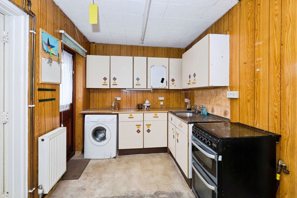 Property photo 3 of 15 Pbox-Img.Jpg