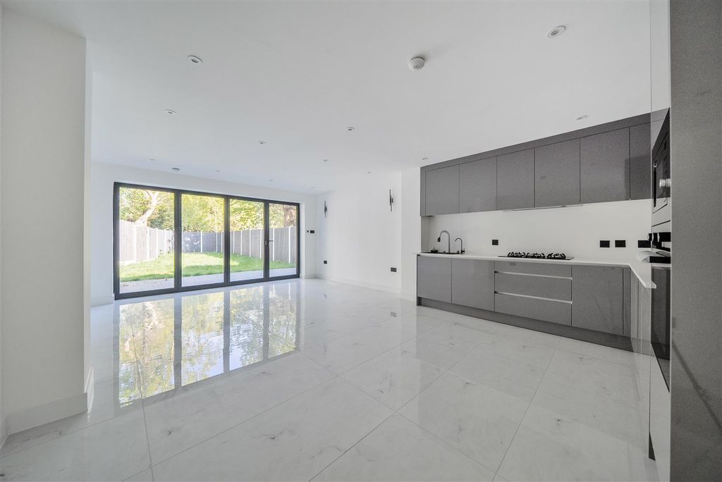 Property photo 2 of 22 Living/Dining/Kitchen