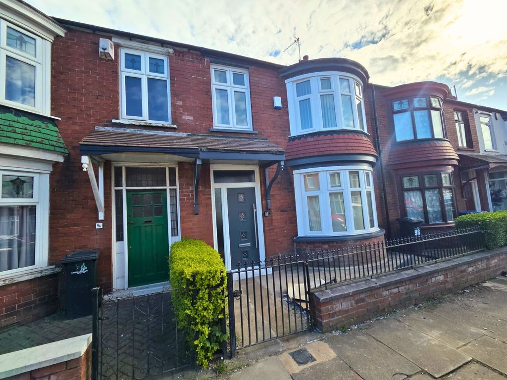 Property photo 1 of 17