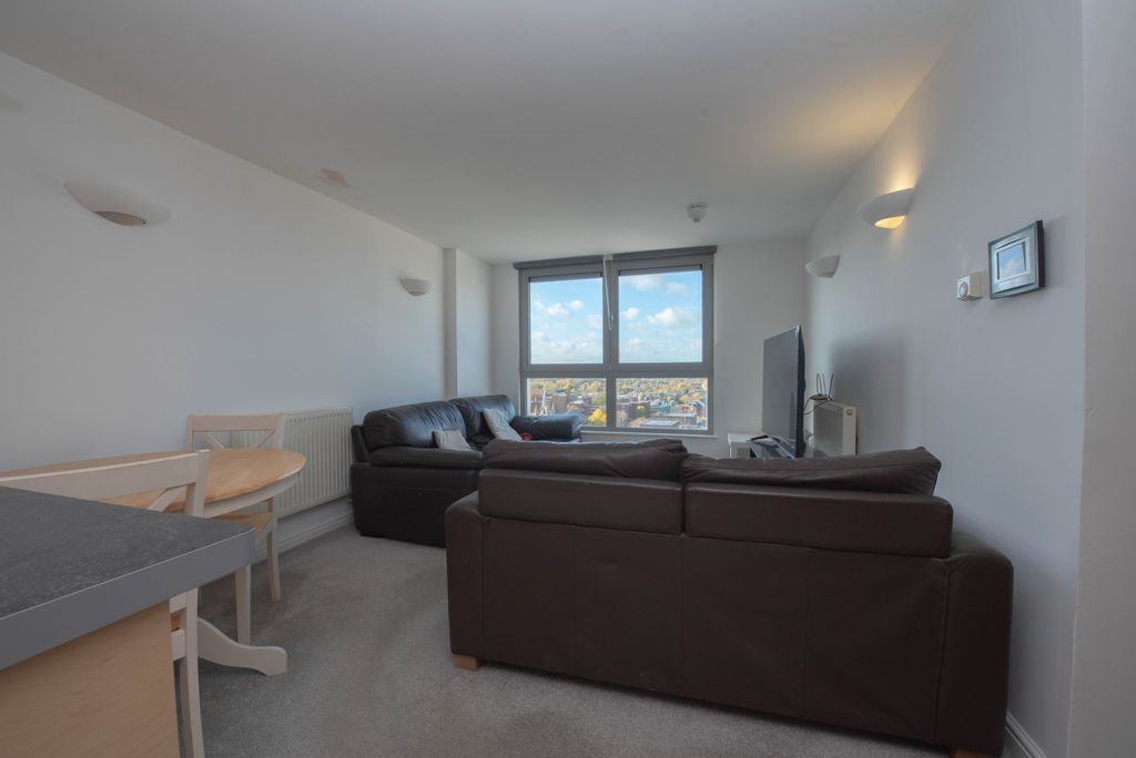 Property photo 3 of 9 Image 2