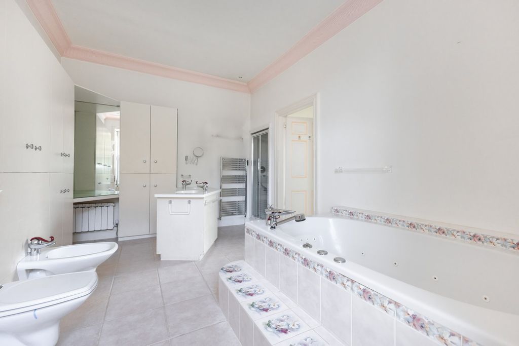 Additional image 21 of 5 bed detached house for saleDoyle Road, St. Peter Port, Guernsey, Channel Islands GY1