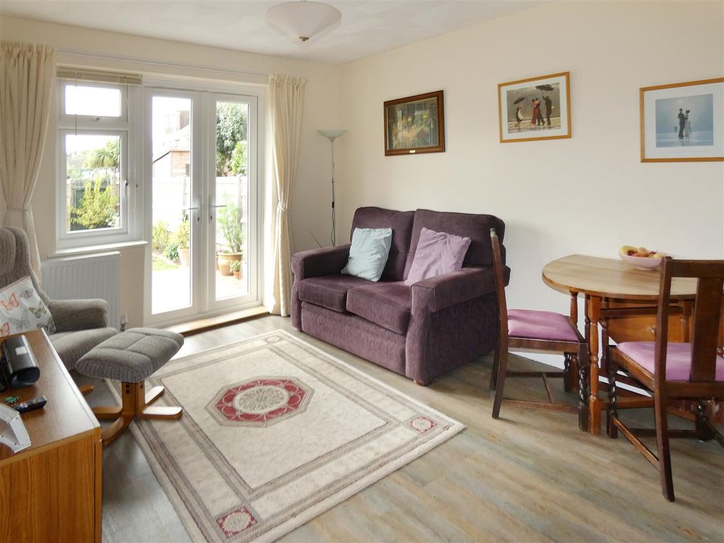 Property photo 2 of 13 P1060342.Jpg