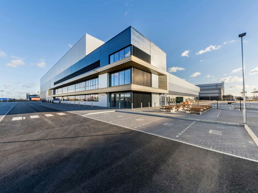 Property photo 1 of 6 LG200_2.Jpg