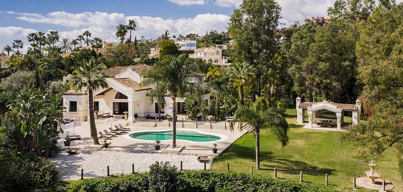 Property photo 1 of 35