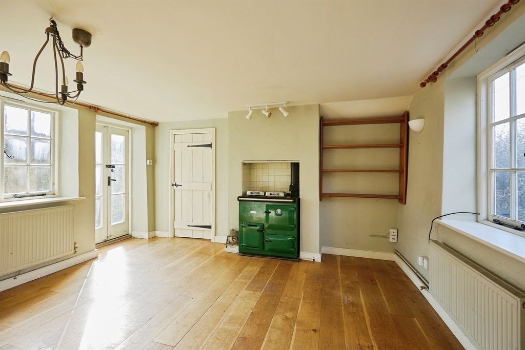 Property photo 3 of 29