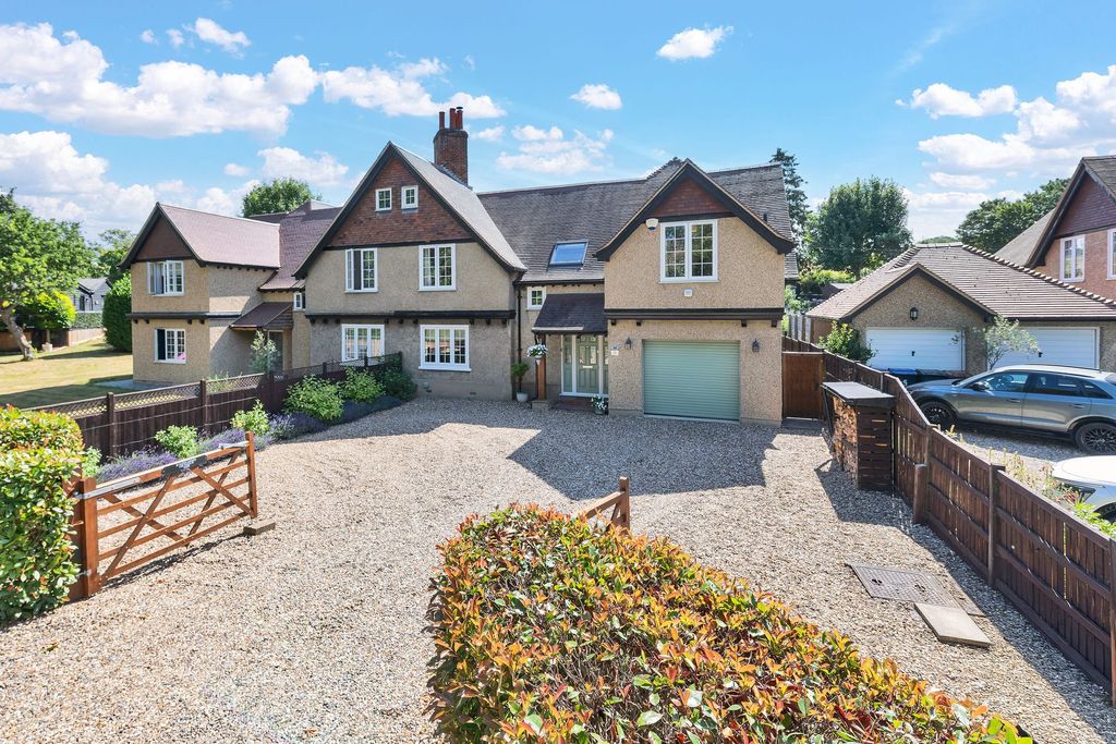Property photo 1 of 33