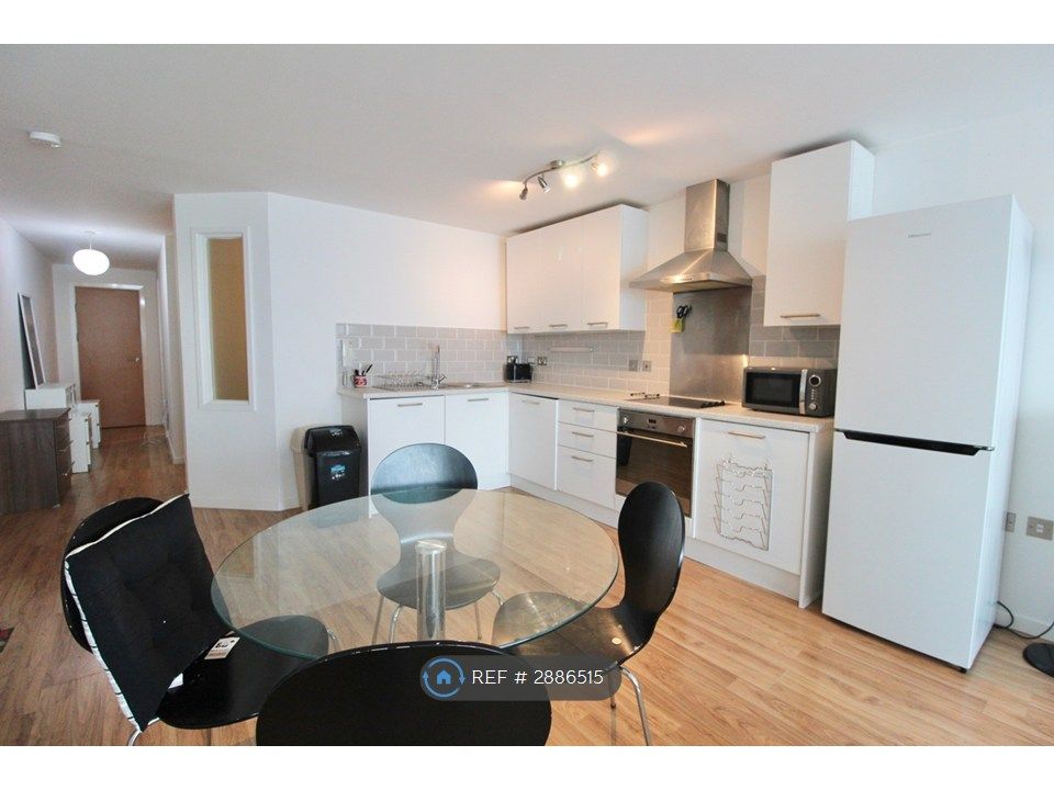 Property photo 3 of 13 Kitchen / Dining
