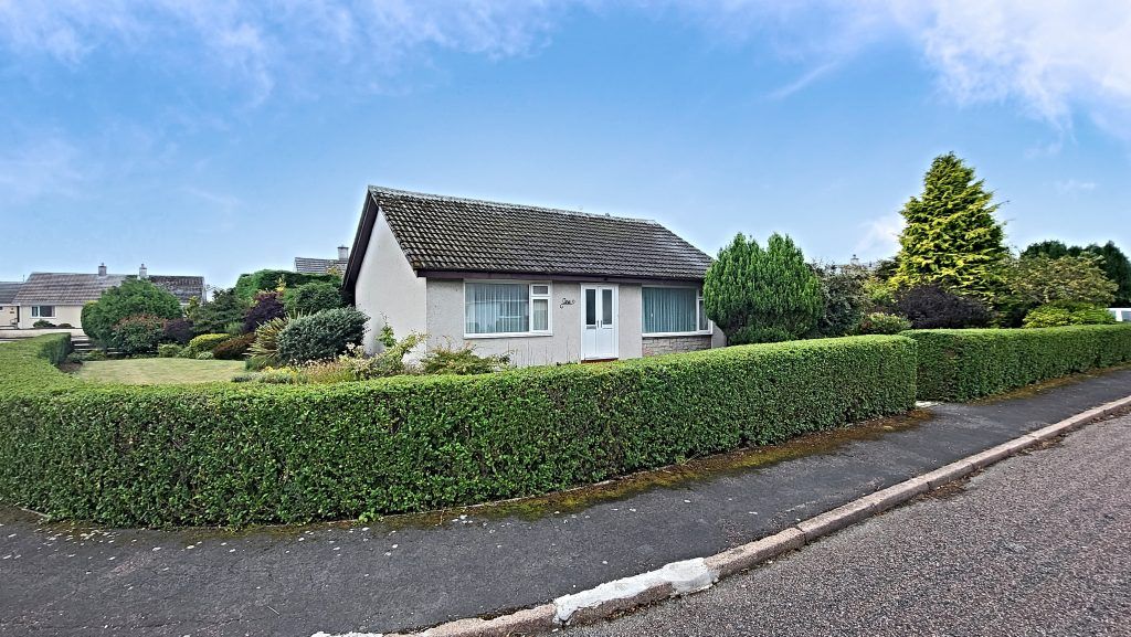 Property photo 1 of 27