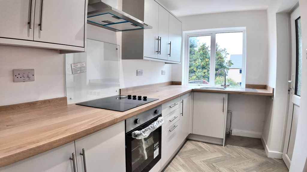 Property photo 3 of 22