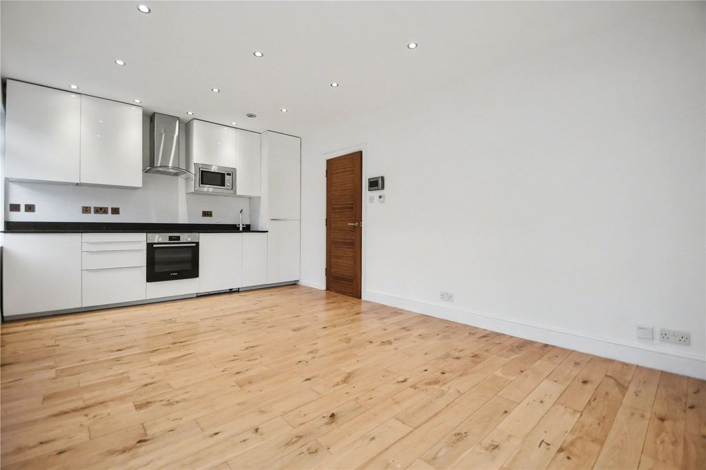 Property photo 3 of 12 Picture No. 03