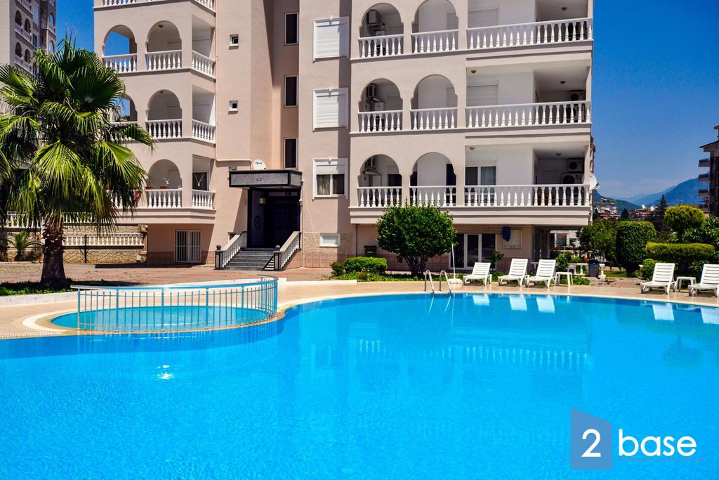 Property photo 3 of 48