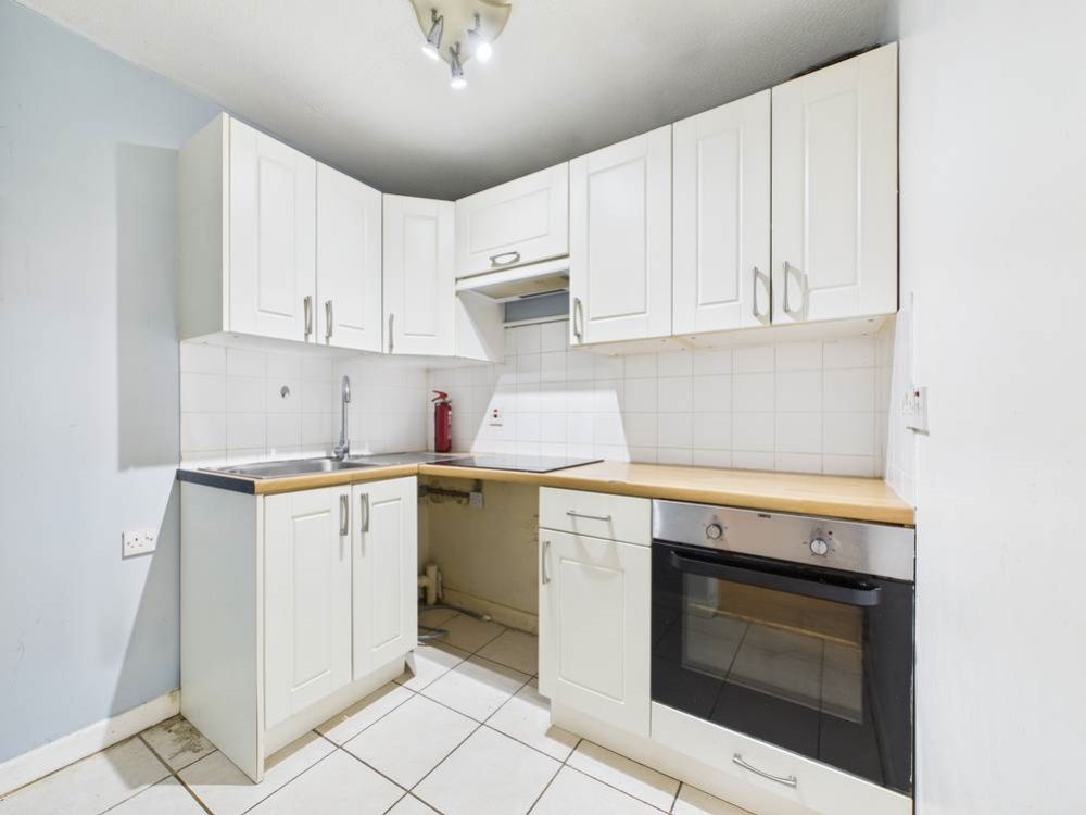 Property photo 3 of 6 Cam03062G0-Pr0188-Still015-Thumbnail-H750-70