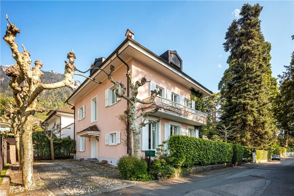 Property photo 3 of 18 For Sale Villeneuve