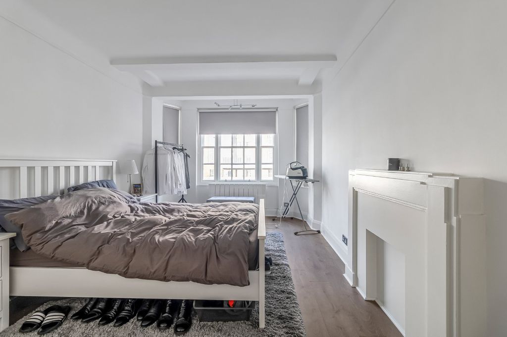 Property photo 3 of 27 Picture No. 14