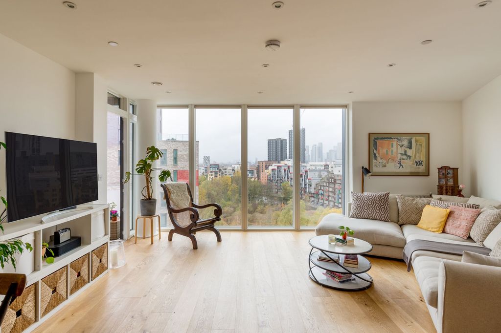 Property photo 1 of 29