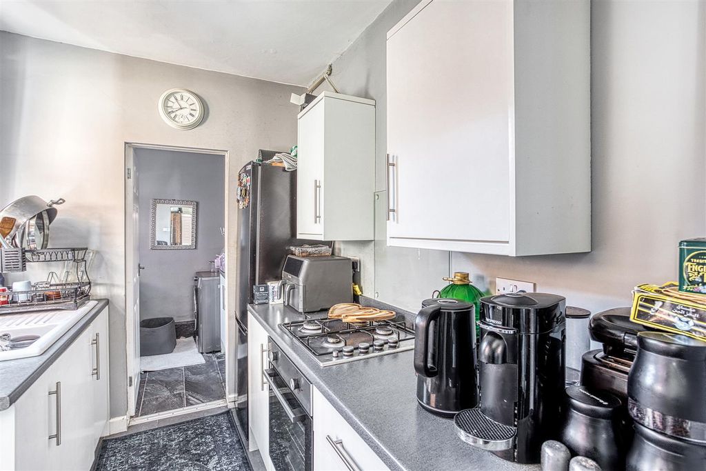 Property photo 3 of 10 316A5622_Hdr.Jpg