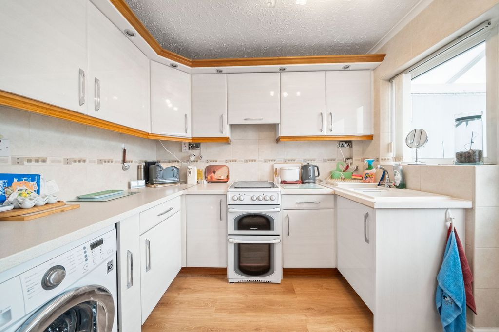 Property photo 3 of 22