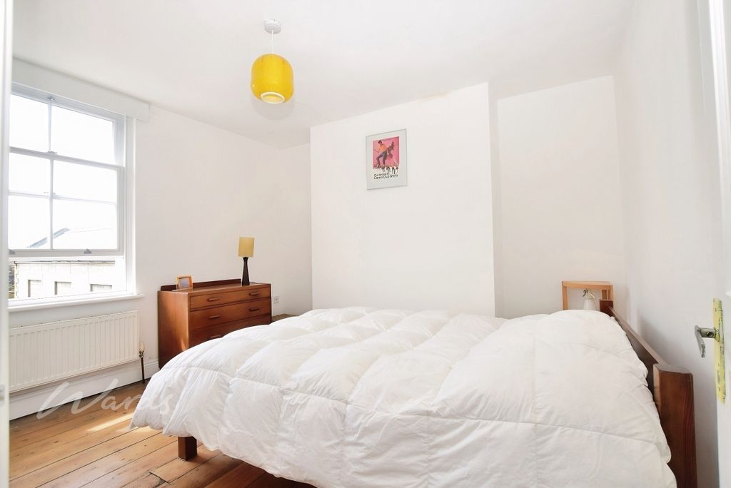 Property photo 3 of 6 Clifton 27 Bed 1 Use