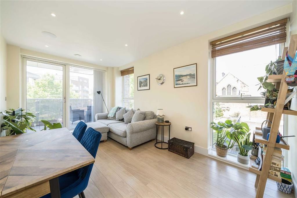 Property photo 1 of 8