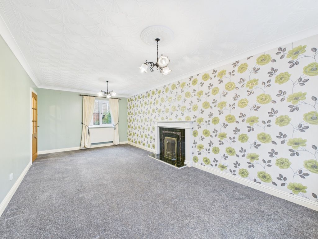 Property photo 3 of 18 4559147