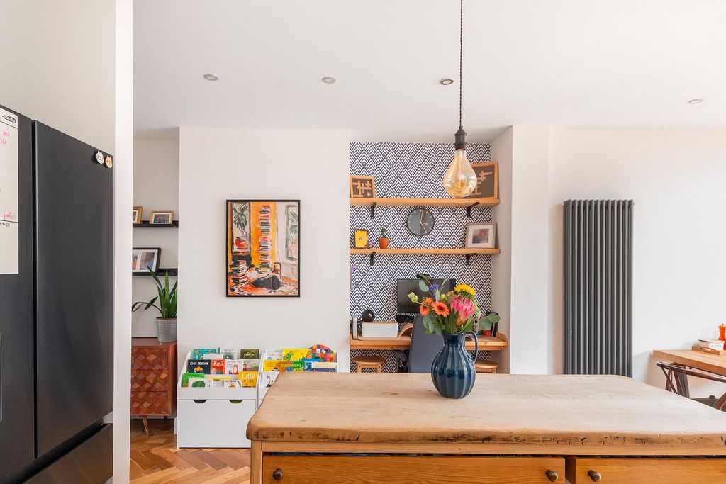 Property photo 1 of 33 1U1Srbn - Kitchen Diner D.Jpg