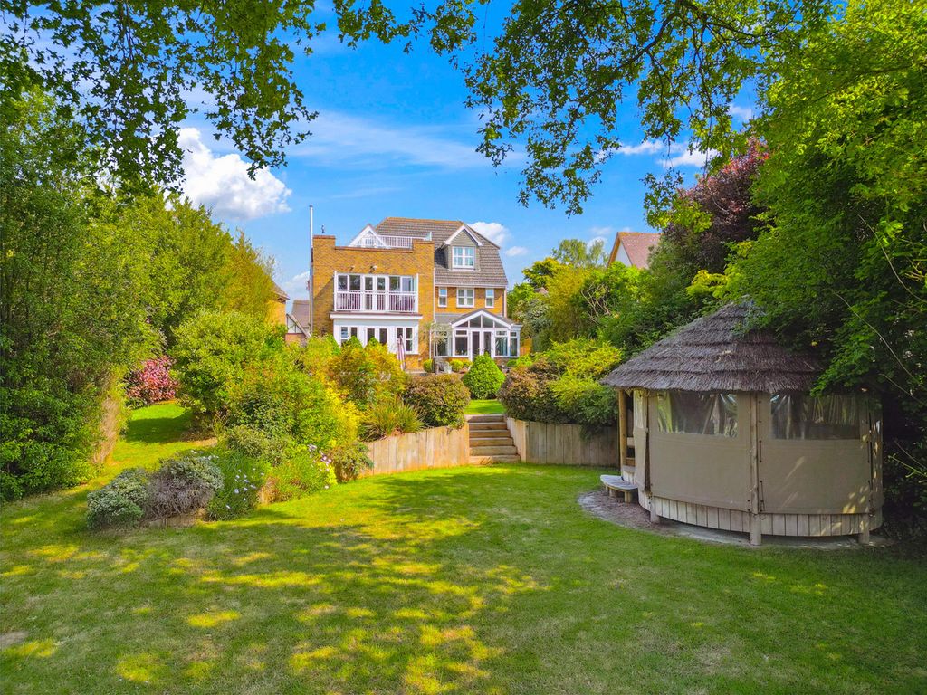 Property photo 2 of 50