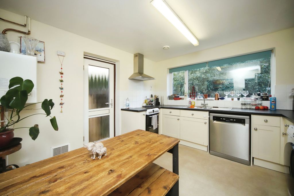 Property photo 3 of 17 Photography