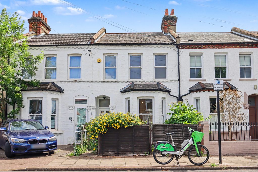 Property photo 1 of 21 101 Eardley Road, Streatham, London Sw16 6Db