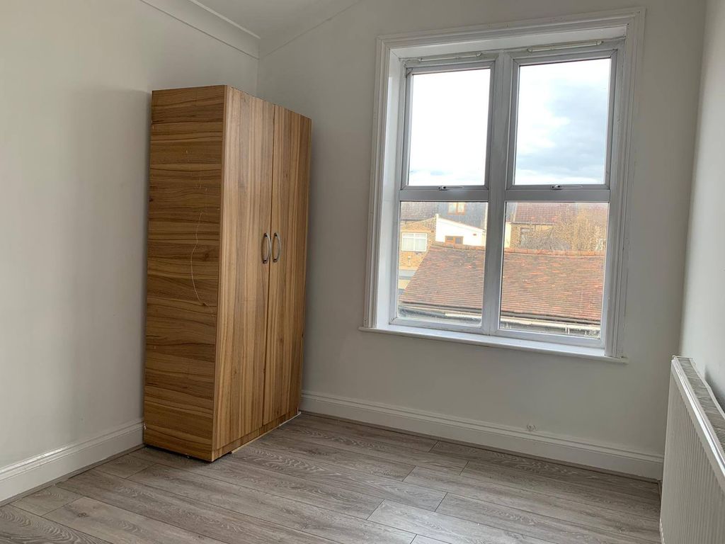 Property photo 2 of 4 Gallery