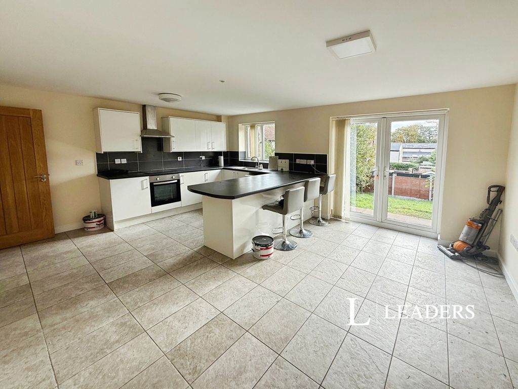 Property photo 3 of 12 Pbox-Img.Jpg