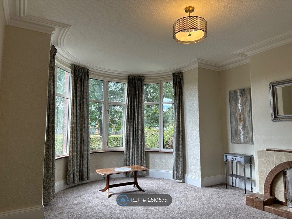 Property photo 2 of 35