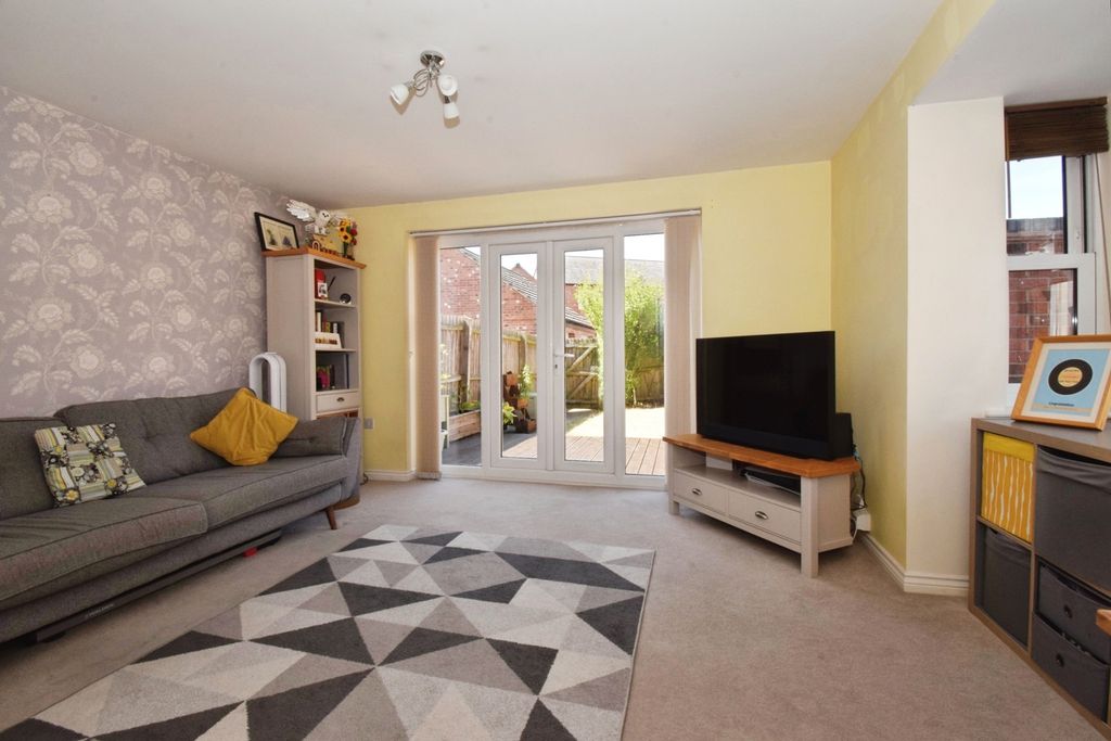 Property photo 3 of 21 Pbox-Img.Jpg