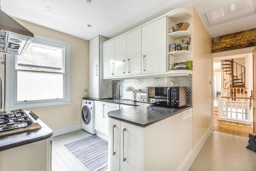 Property photo 2 of 6 500140 (4)