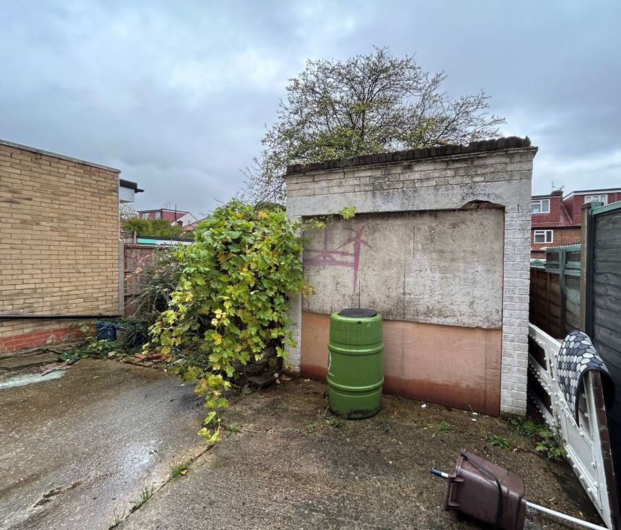 Property photo 3 of 10